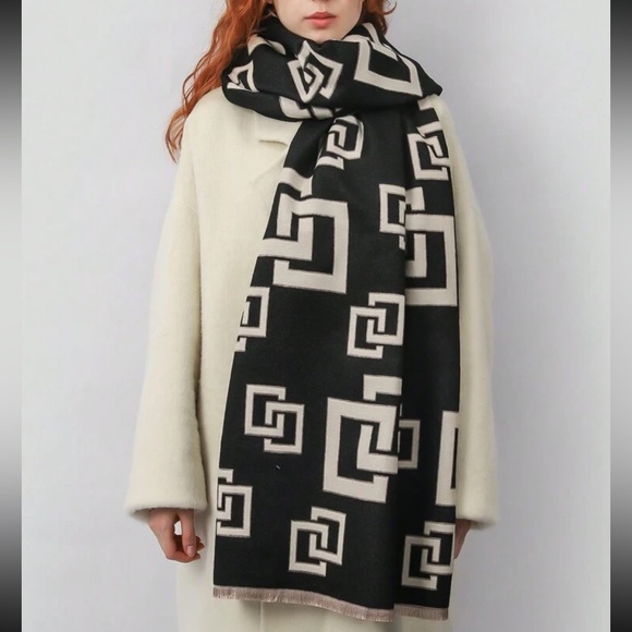 Classic Abstract Geo Horse Pattern Scarf Wrap - Picture 6 of 6